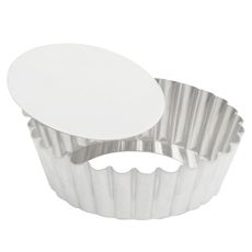 Tinned Loose Bottom Quiche Mold with Narrow Ribs, 10 x 2 inch
