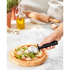 Stainless Steel Pizza Cutter, 19 x 6 x 1.8 centimeter