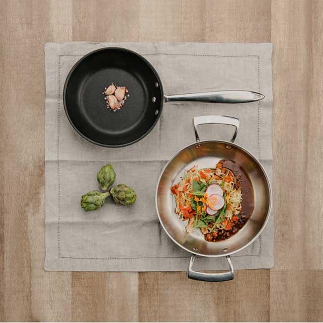 Product gallery 372729818